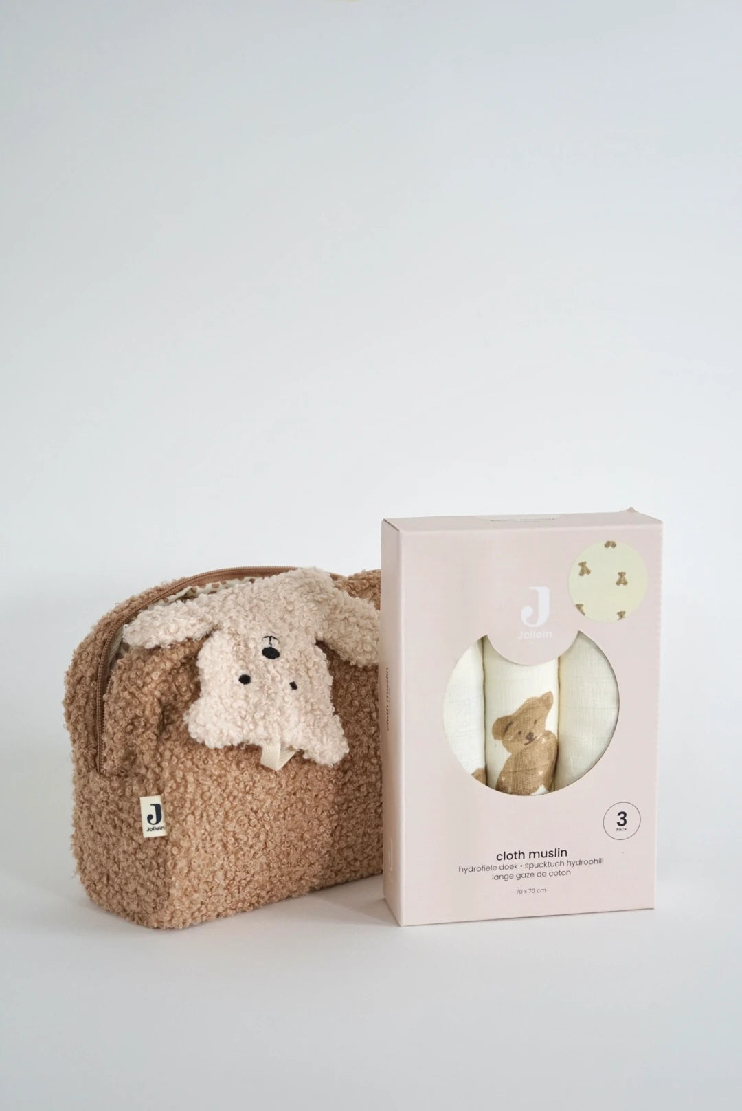 Eine schön Gestaltete Geschenkbox für Neugeborene von swz-art mit Beutel in teddystoff, ein Schmusetuch Teddy Bear und ein 3er Set spücktücher mit Teddy baer muster
